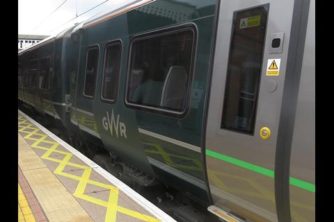 Porterbrook has awarded Bombardier Transportation a contract to modify 12 Class 387 Electrostar EMUs for use on the Heathrow Express services.